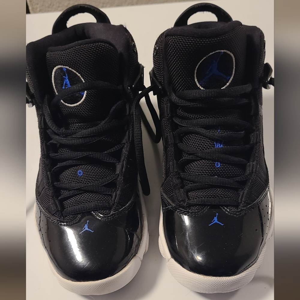 Nike Air Jordan size 2 Kids